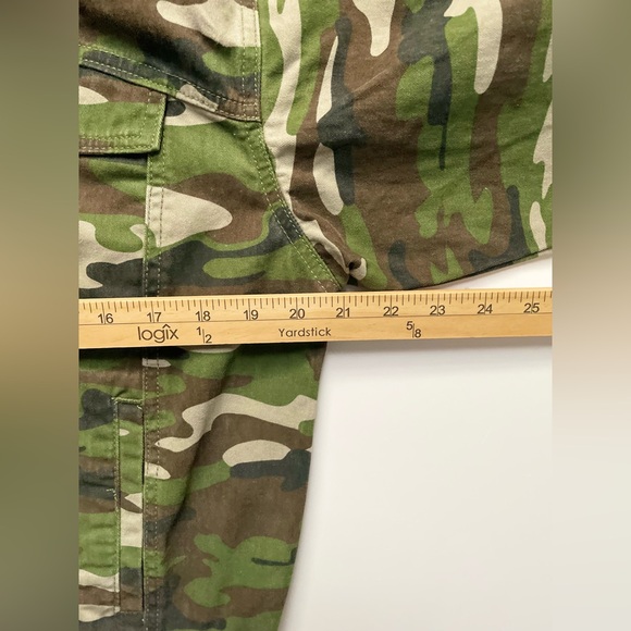 Forever 21 Long Sleeve Camo Jacket - Picture 3 of 6